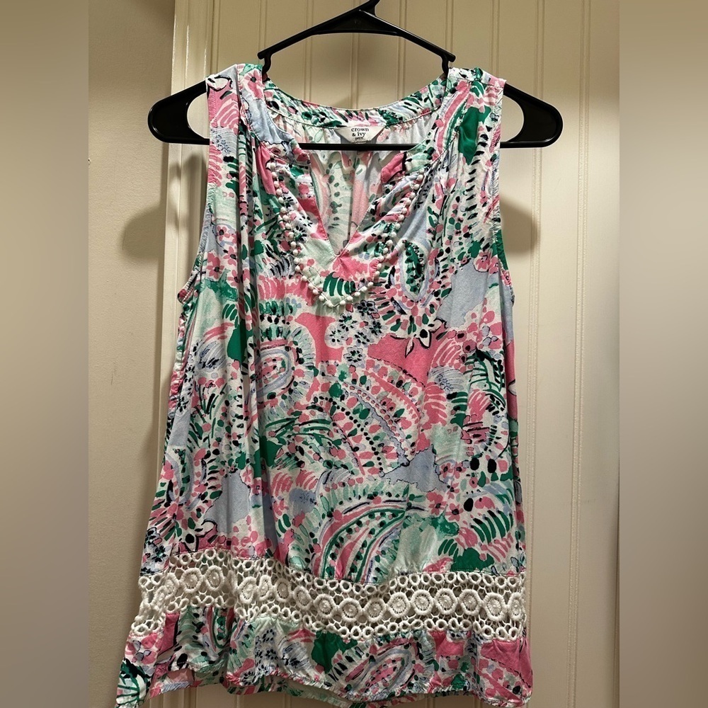 Crown and ivy pink and mint green sleeveless, crocheted, peasant top size SP EUC